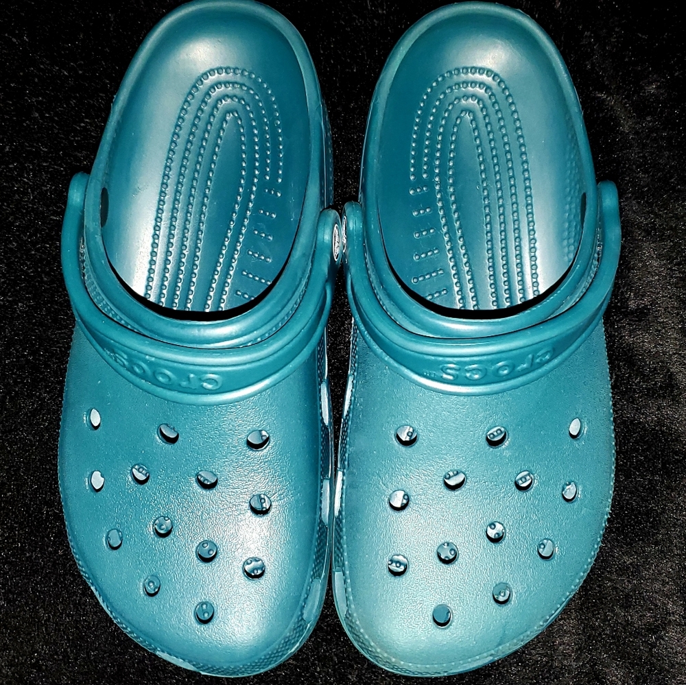 CROCS Classic Evergreen Clog